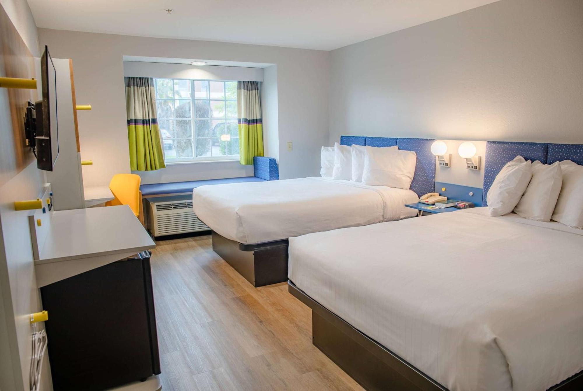 Microtel Inn & Suites By Wyndham Kingsland Naval Base I-95 מראה חיצוני תמונה