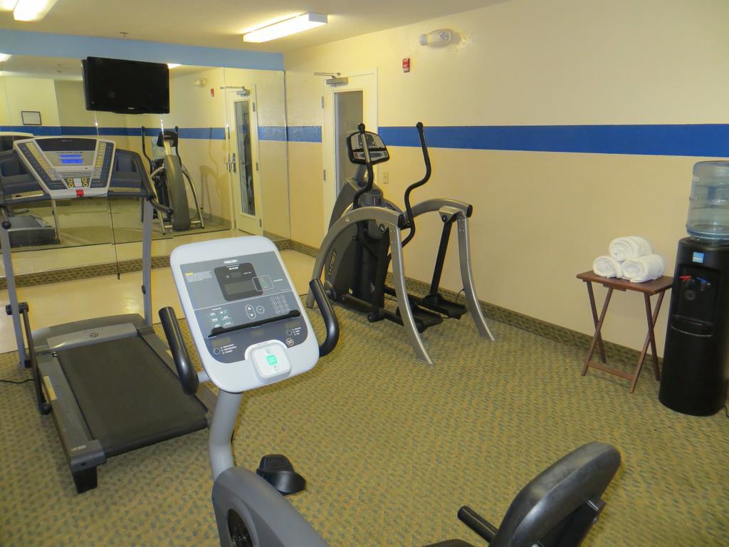 Microtel Inn & Suites By Wyndham Kingsland Naval Base I-95 מראה חיצוני תמונה